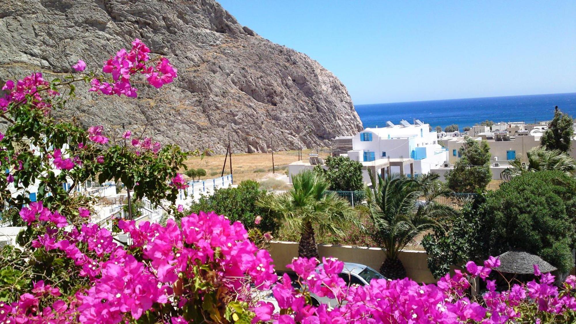 Theartemis Perissa Perissa (Santorini) Exterior foto