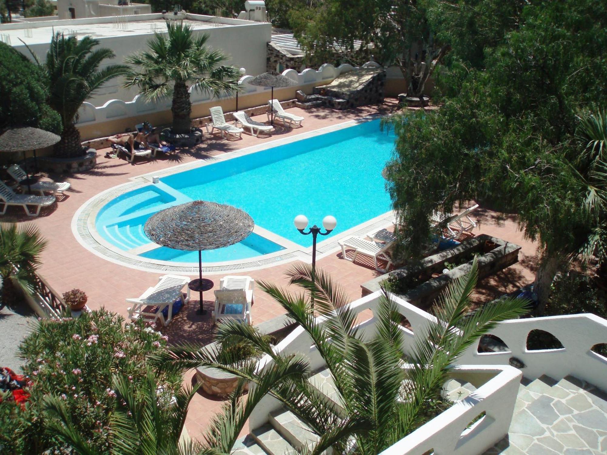 Theartemis Perissa Perissa (Santorini) Exterior foto