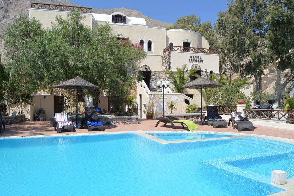 Theartemis Perissa Perissa (Santorini) Exterior foto